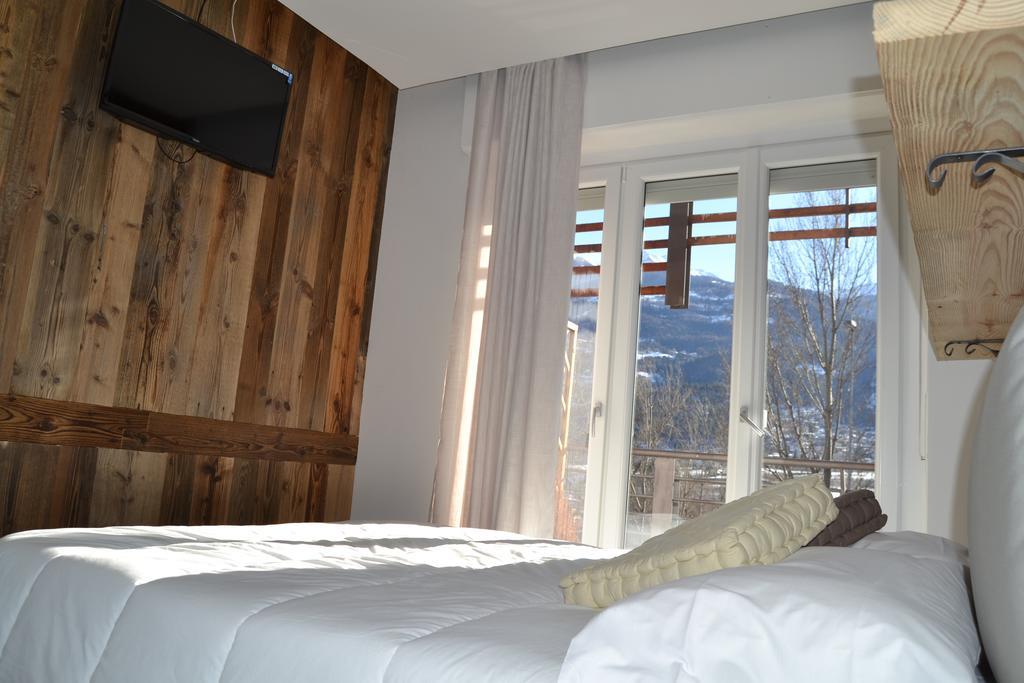 Affittacamere Smile Accomodation Αόστα Δωμάτιο φωτογραφία