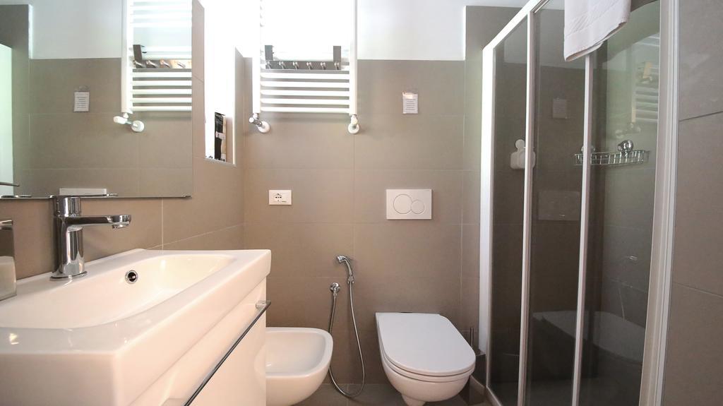 Affittacamere Smile Accomodation Αόστα Εξωτερικό φωτογραφία