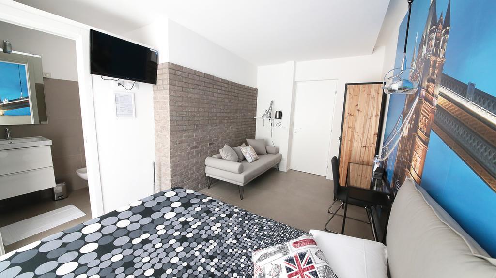 Affittacamere Smile Accomodation Αόστα Εξωτερικό φωτογραφία